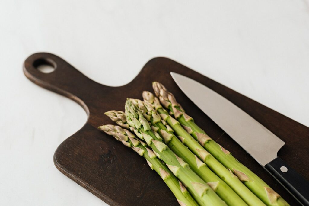 Asparagus and Knife